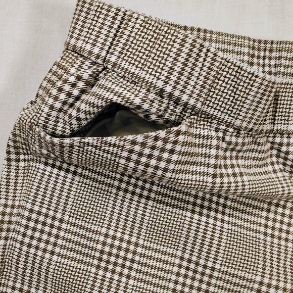 Lands' End Women's 14 Mid Rise Pull on Plaid Pants - Picture 8 of 8